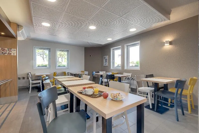 B&B Hotel Frejus Roquebrune-Sur-Argens 2*,